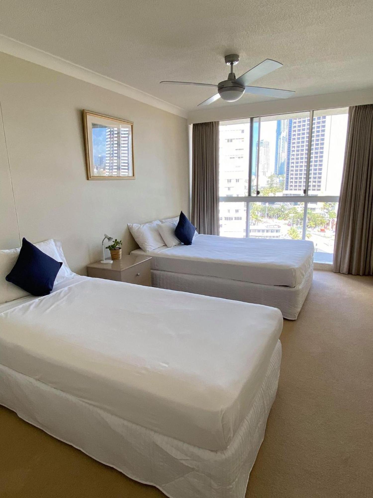 Hi Surf Beachfront Resort Apartments Gold Coast Bagian luar foto