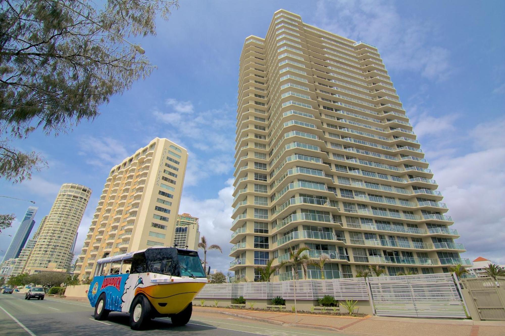 Hi Surf Beachfront Resort Apartments Gold Coast Bagian luar foto